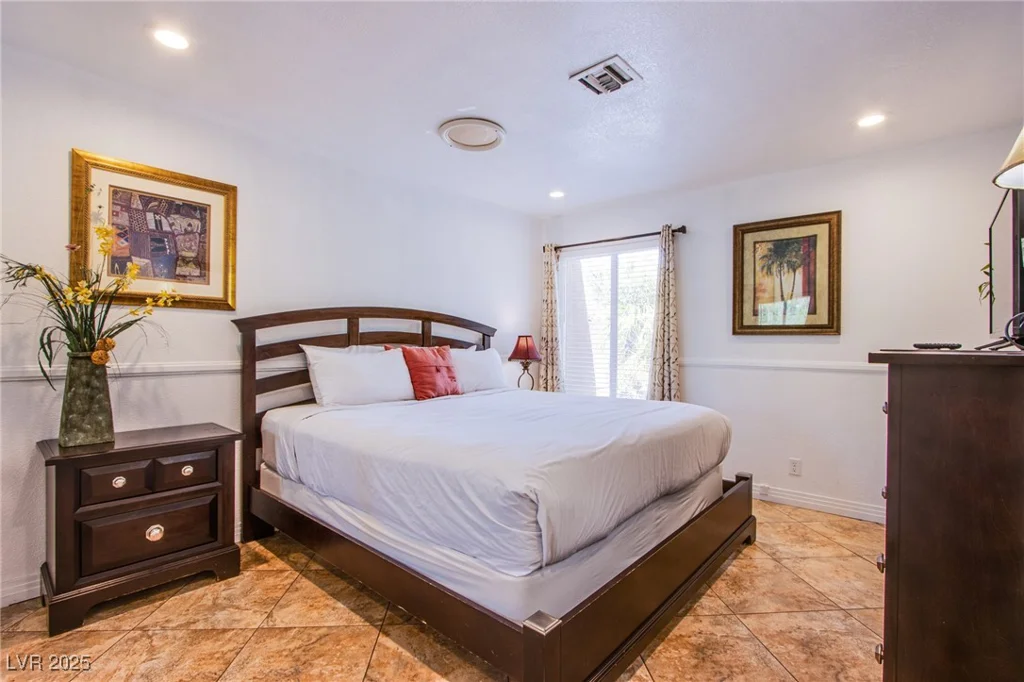 4871 Reiter, Las Vegas, NV 89108