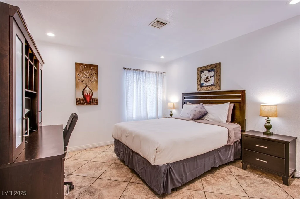 4871 Reiter, Las Vegas, NV 89108