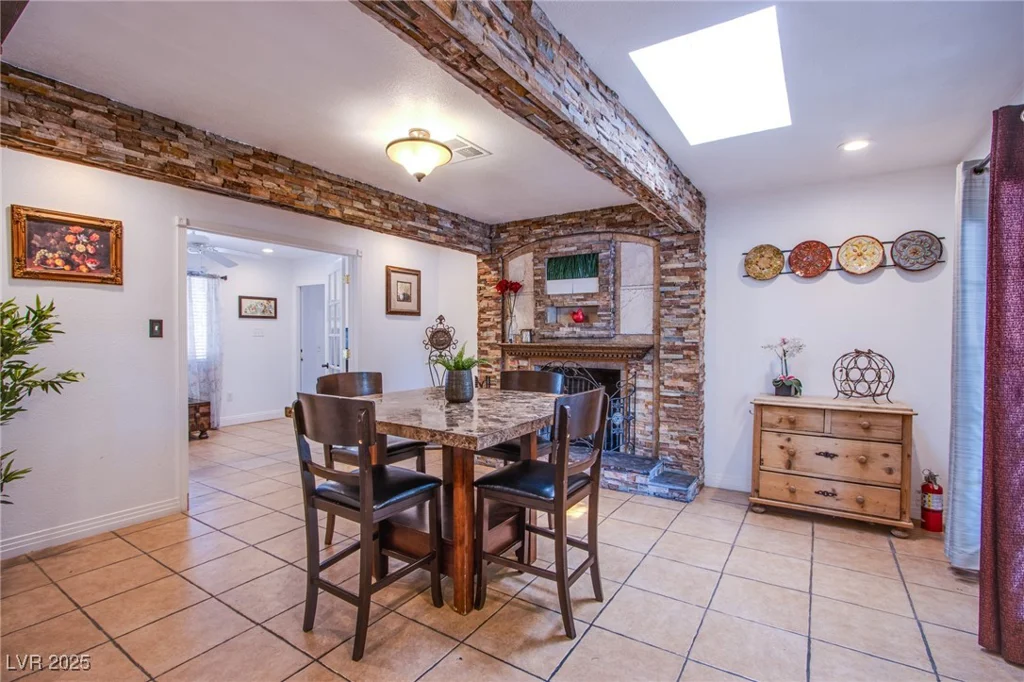4871 Reiter, Las Vegas, NV 89108