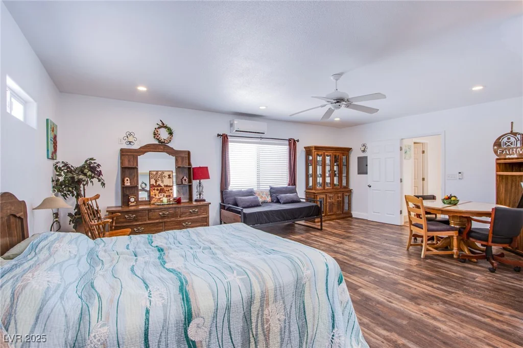 4871 Reiter, Las Vegas, NV 89108