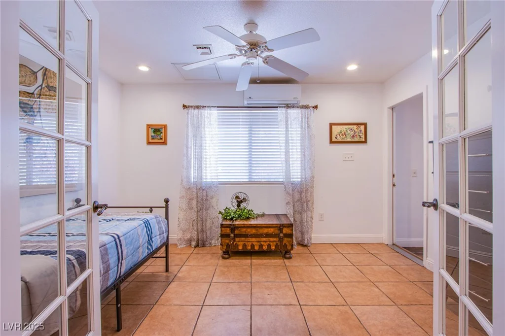 4871 Reiter, Las Vegas, NV 89108