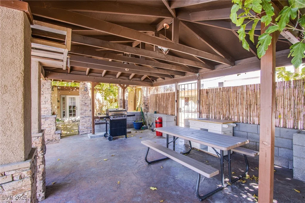 4871 Reiter, Las Vegas, NV 89108