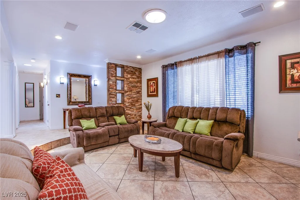 4871 Reiter, Las Vegas, NV 89108