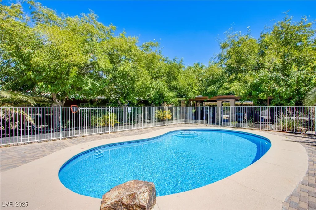 4871 Reiter, Las Vegas, NV 89108