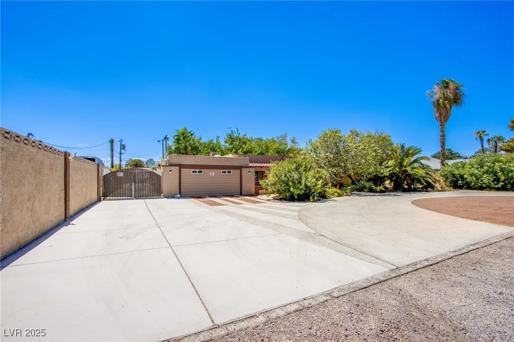 4871 Reiter, Las Vegas, NV 89108