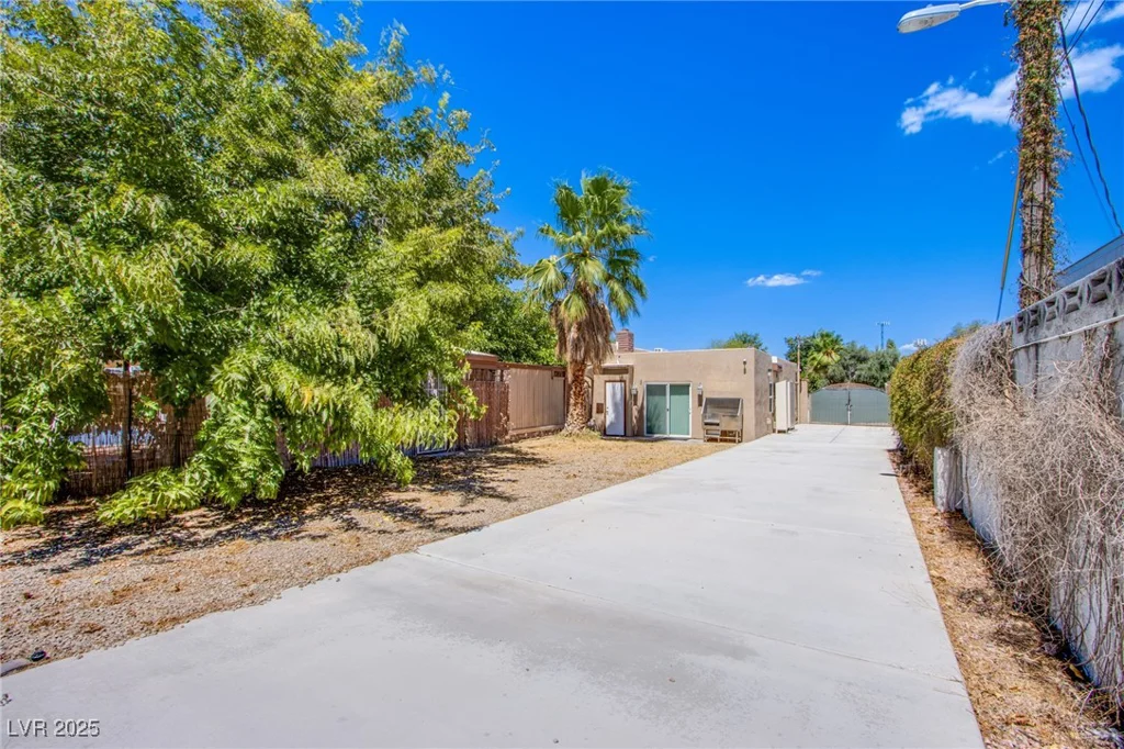 4871 Reiter, Las Vegas, NV 89108