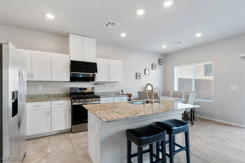7462 Dragonfruit, Las Vegas, NV 89113
