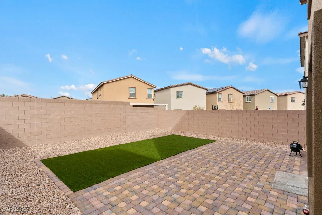 7462 Dragonfruit, Las Vegas, NV 89113
