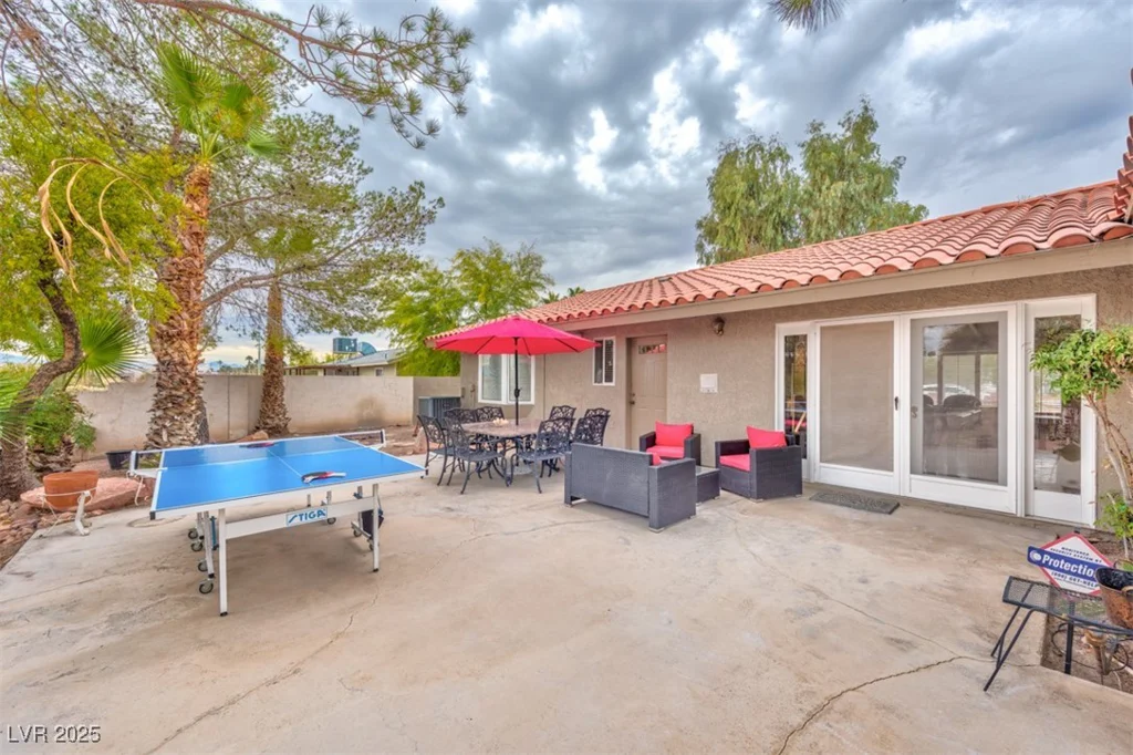 5990 McLeod, Las Vegas, NV 89120