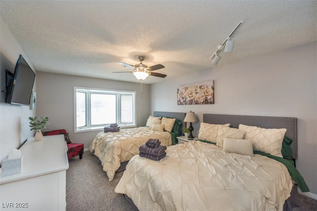 5990 McLeod, Las Vegas, NV 89120