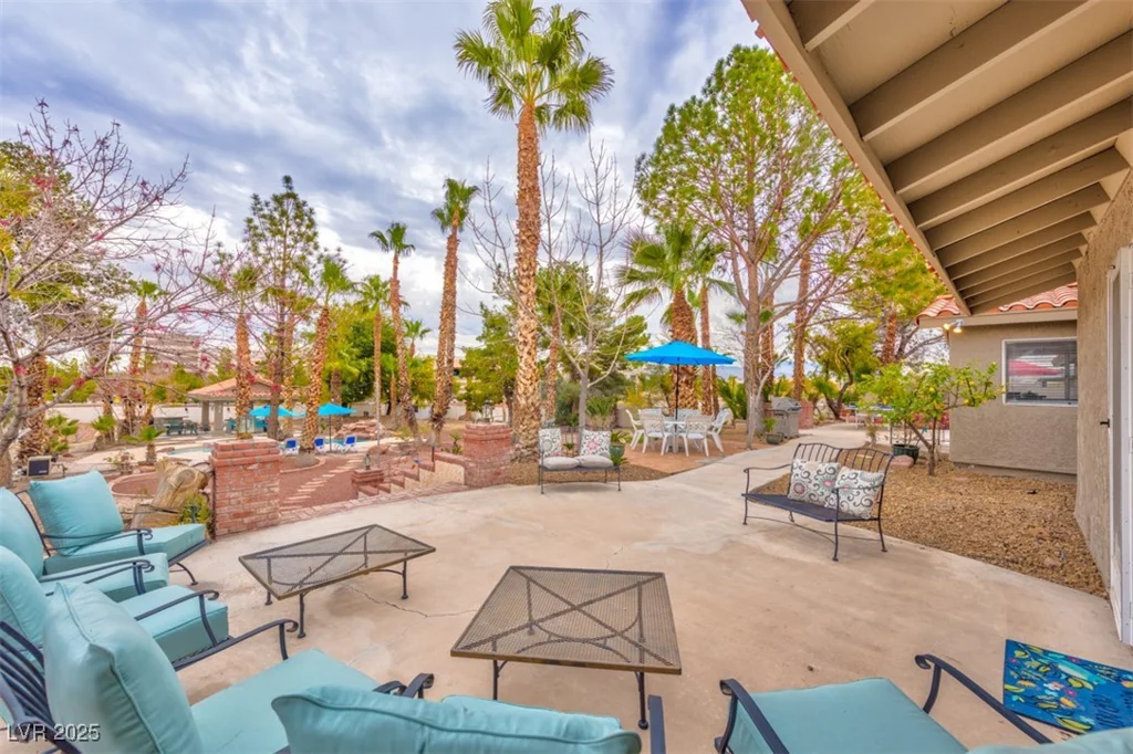 5990 McLeod, Las Vegas, NV 89120