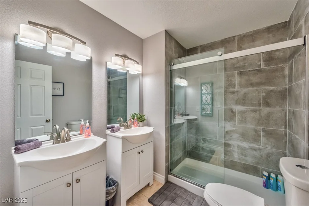 5990 McLeod, Las Vegas, NV 89120