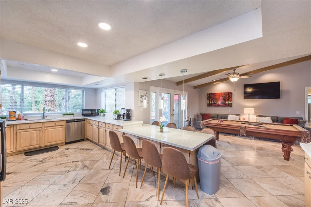 5990 McLeod, Las Vegas, NV 89120