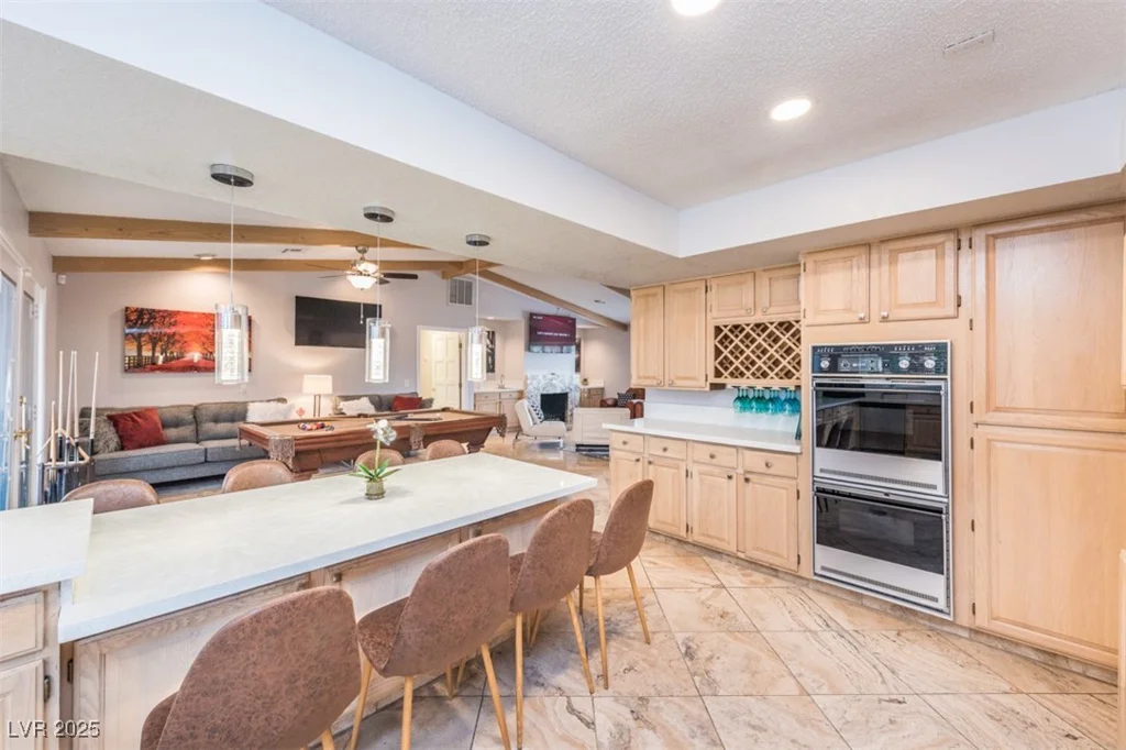 5990 McLeod, Las Vegas, NV 89120