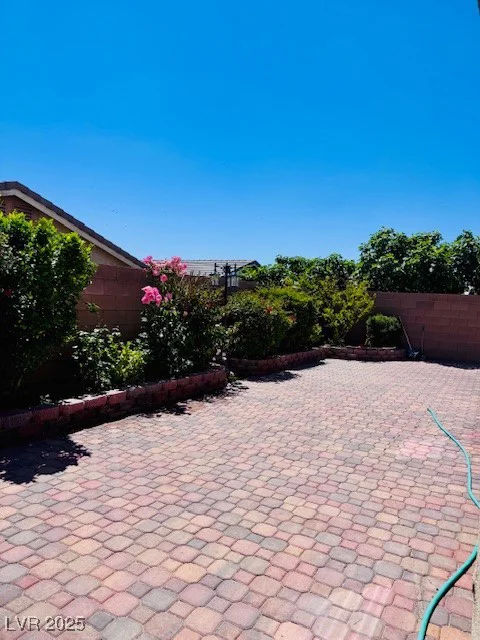 4562 White Cap Mill, Las Vegas, NV 89147