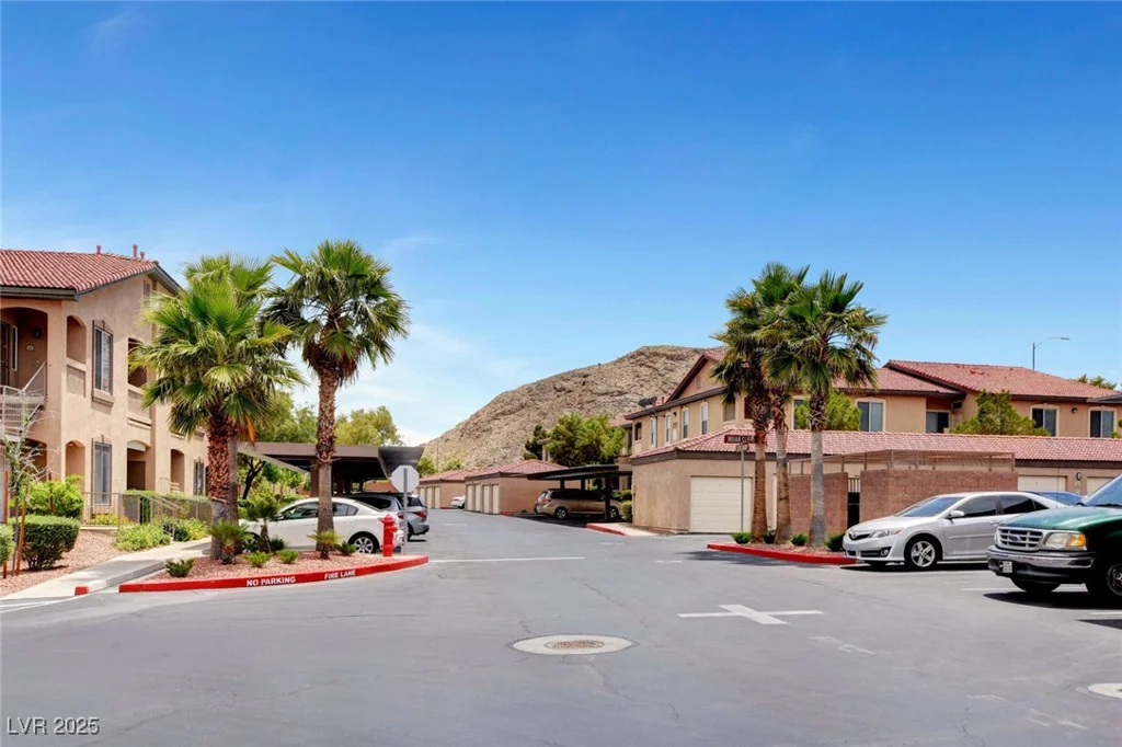 3360 Cactus Shadow, Las Vegas, NV 89129