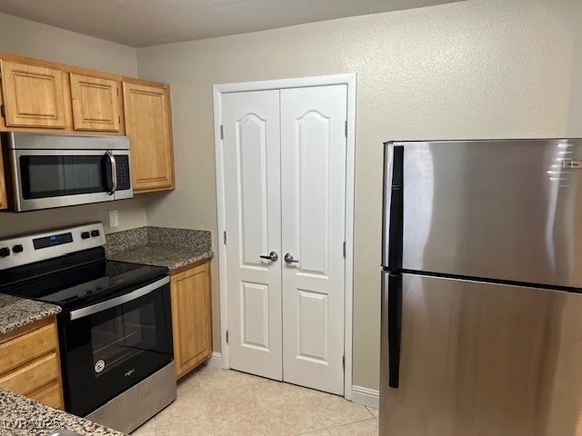5055 Hacienda, Las Vegas, NV 89118