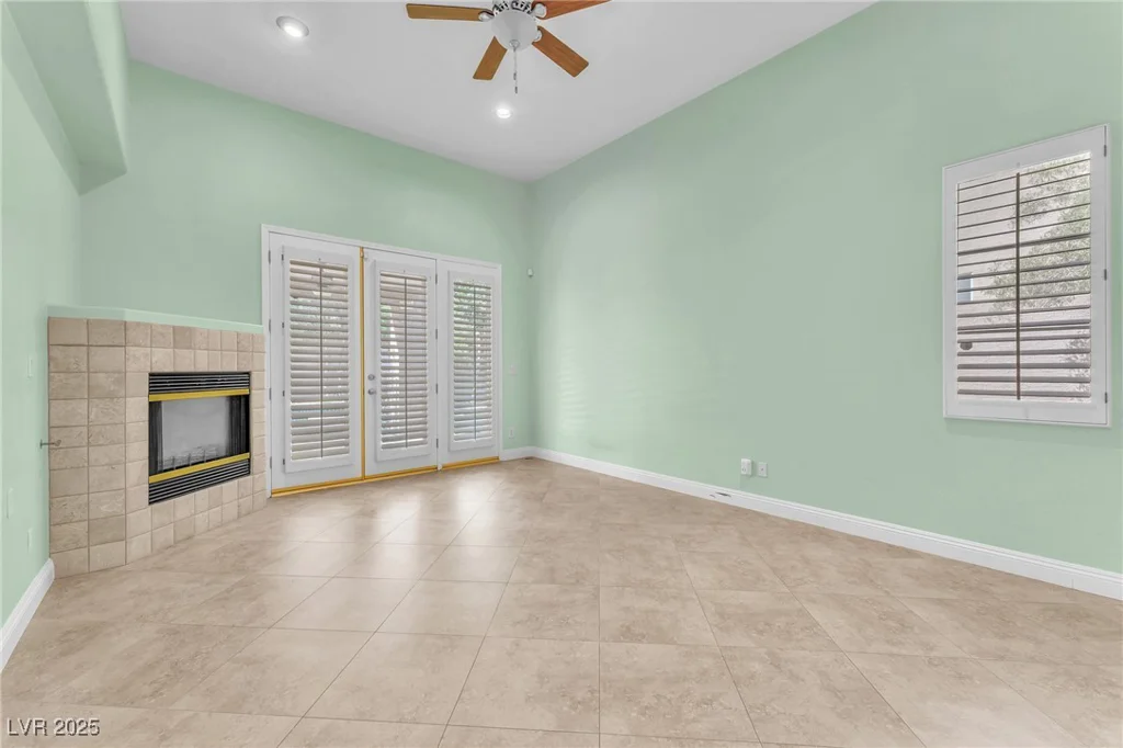 8629 Estrelita, Las Vegas, NV 89128
