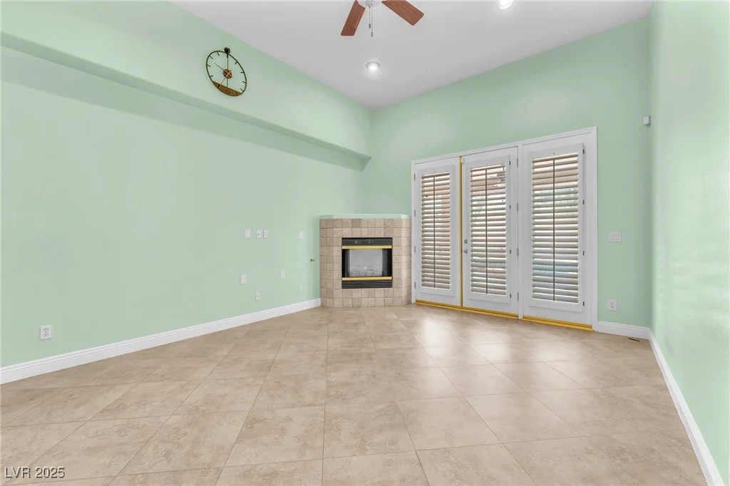 8629 Estrelita, Las Vegas, NV 89128
