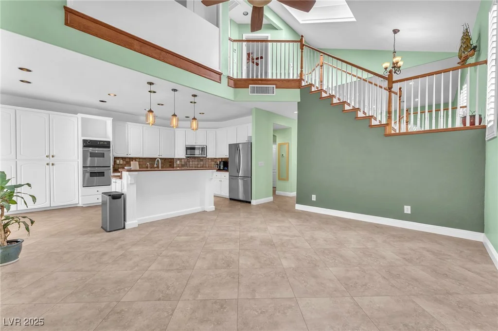 8629 Estrelita, Las Vegas, NV 89128