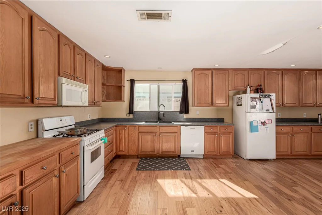 2712 Rialto, Las Vegas, NV 89108