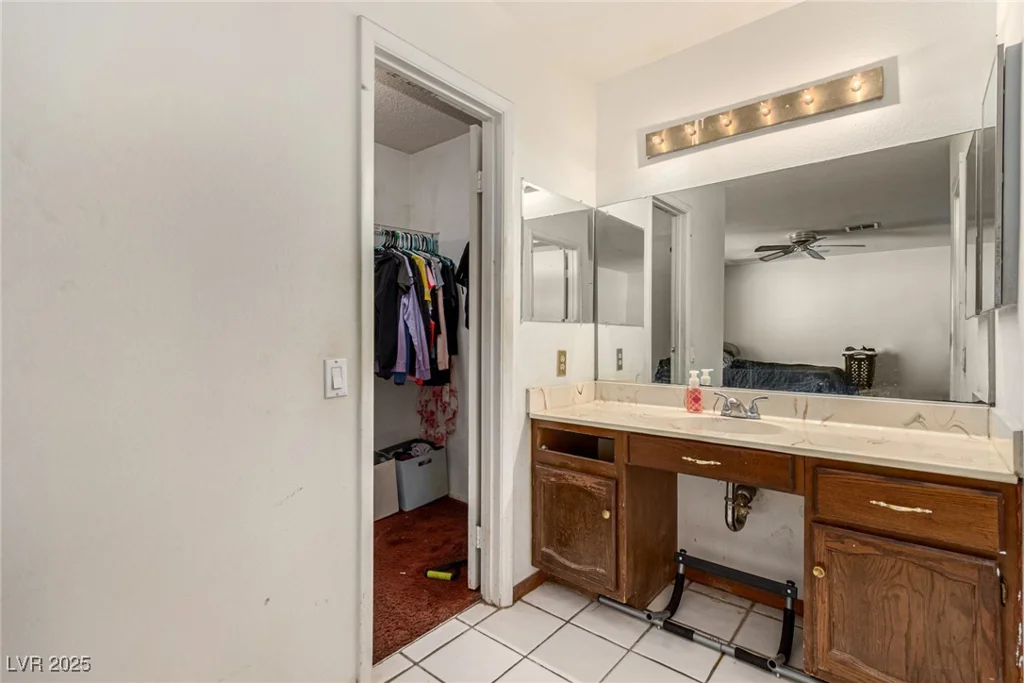 2712 Rialto, Las Vegas, NV 89108