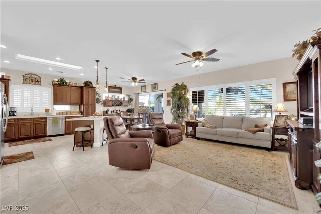 2244 Garden City, Henderson, NV 89052
