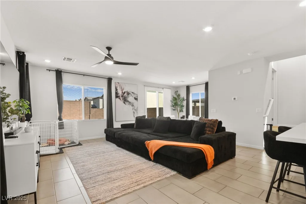 2724 High Echelon, North Las Vegas, NV 89086