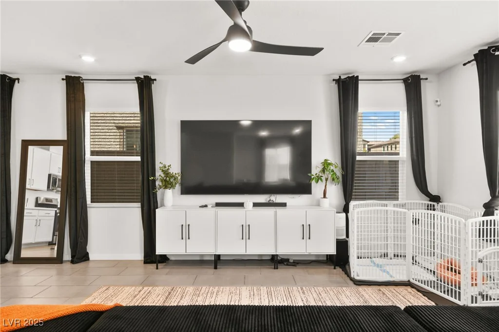 2724 High Echelon, North Las Vegas, NV 89086