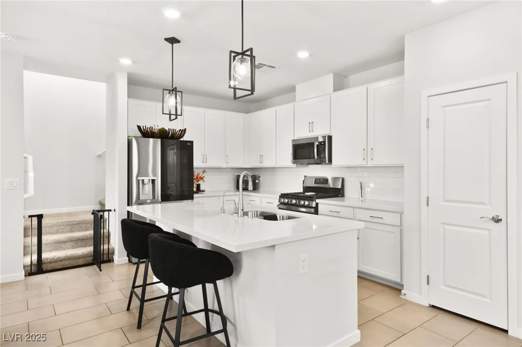 2724 High Echelon, North Las Vegas, NV 89086