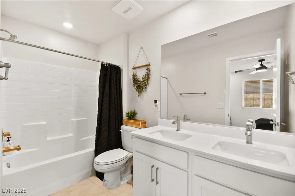 2724 High Echelon, North Las Vegas, NV 89086