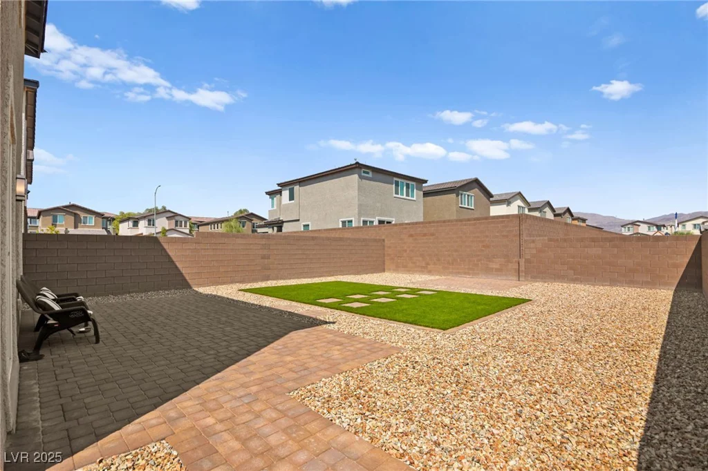 2724 High Echelon, North Las Vegas, NV 89086