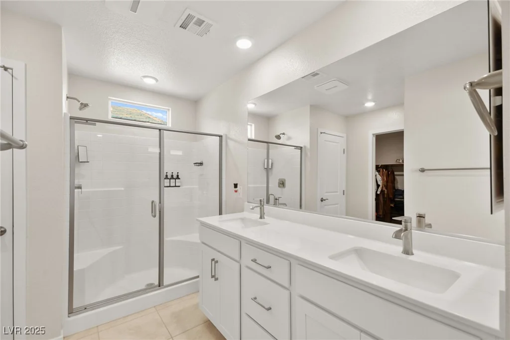 2724 High Echelon, North Las Vegas, NV 89086