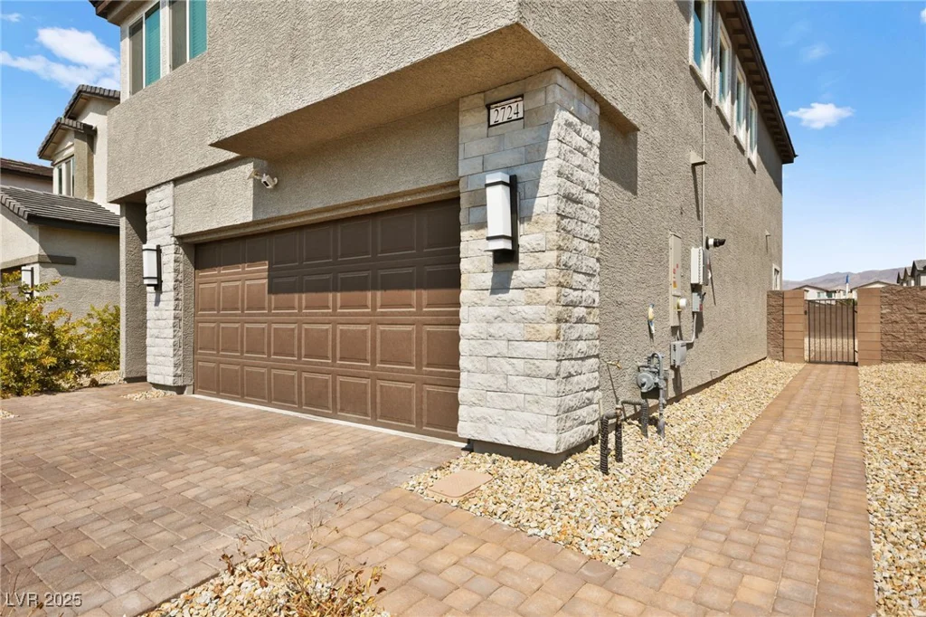 2724 High Echelon, North Las Vegas, NV 89086