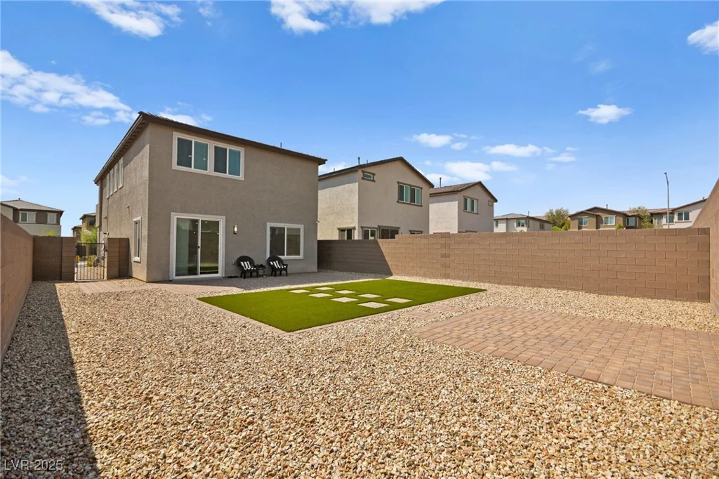 2724 High Echelon, North Las Vegas, NV 89086