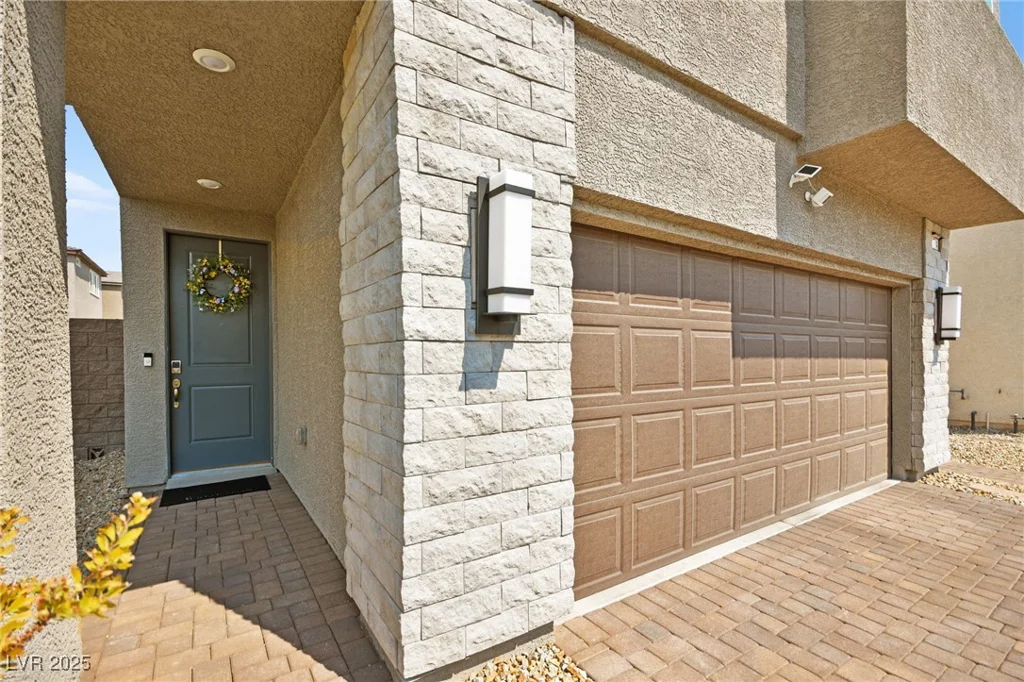 2724 High Echelon, North Las Vegas, NV 89086