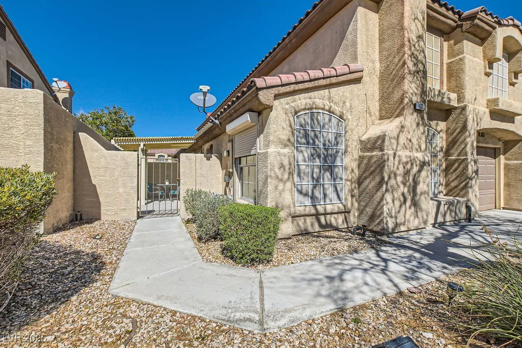 7632 Amato, Las Vegas, NV 89128