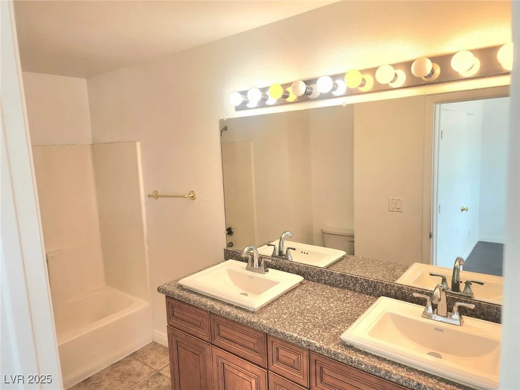 3850 Soda Springs, Las Vegas, NV 89115