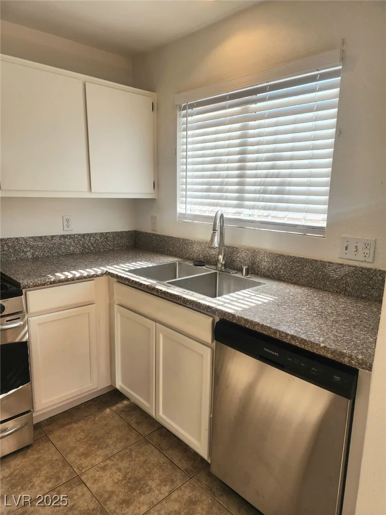 3850 Soda Springs, Las Vegas, NV 89115