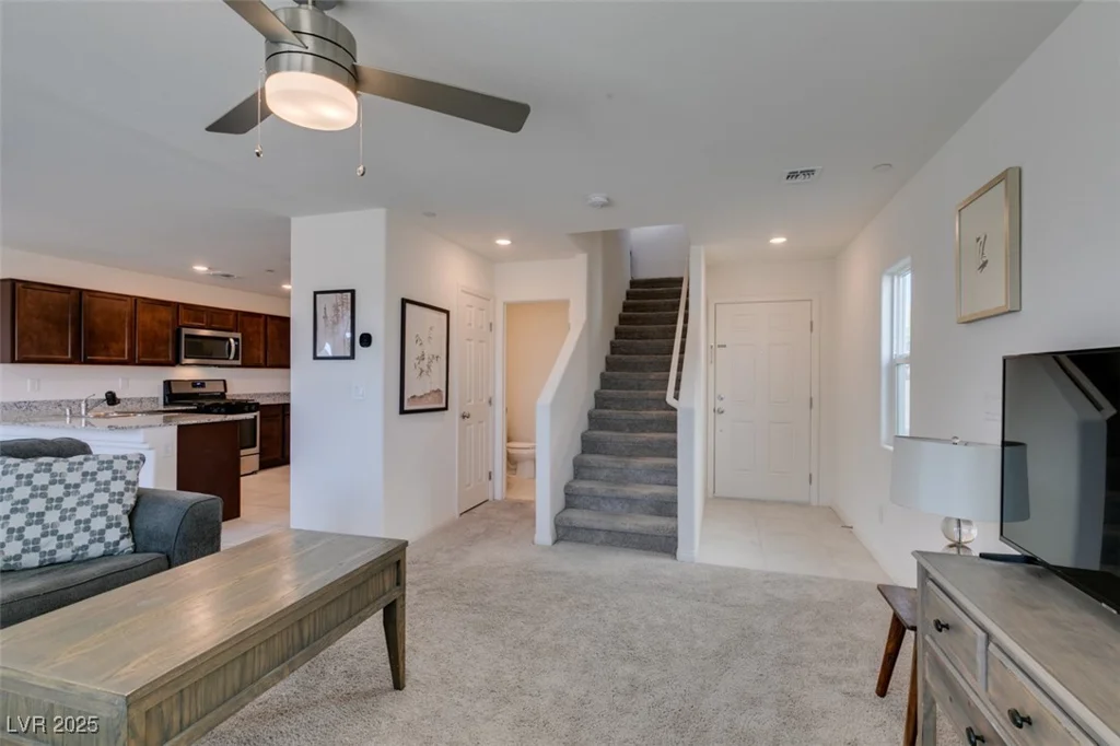 5382 El Nevero, Las Vegas, NV 89166