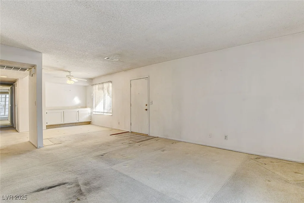 4648 Comnor Hill, Las Vegas, NV 89121