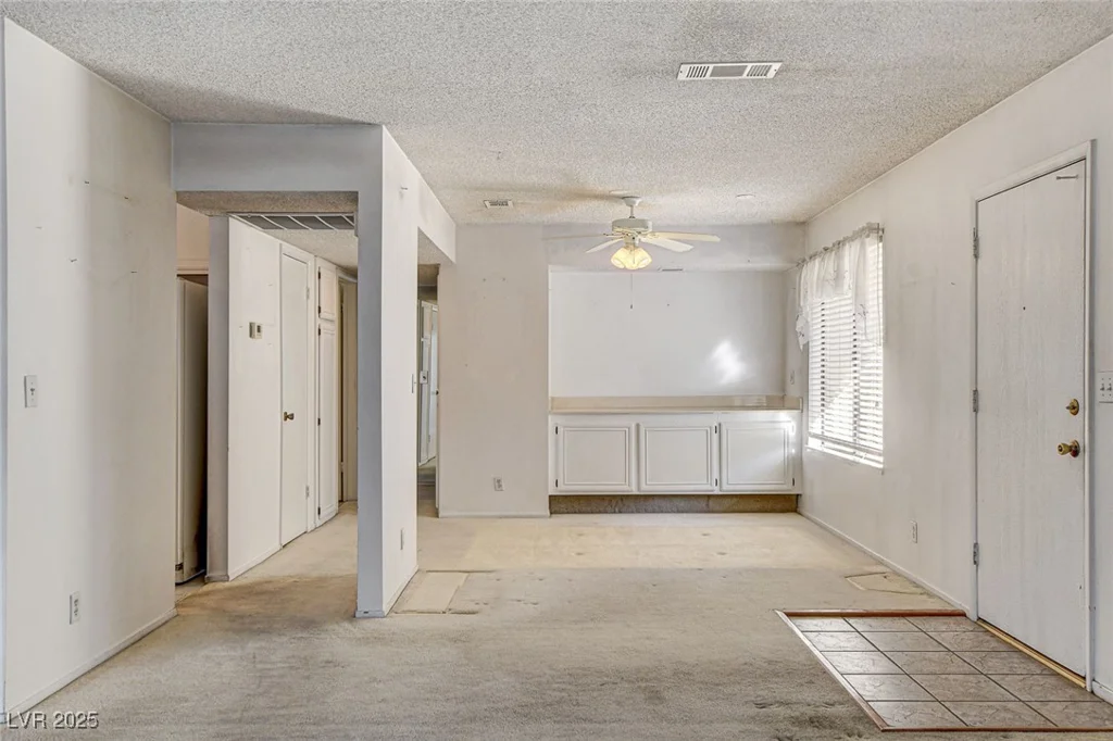 4648 Comnor Hill, Las Vegas, NV 89121