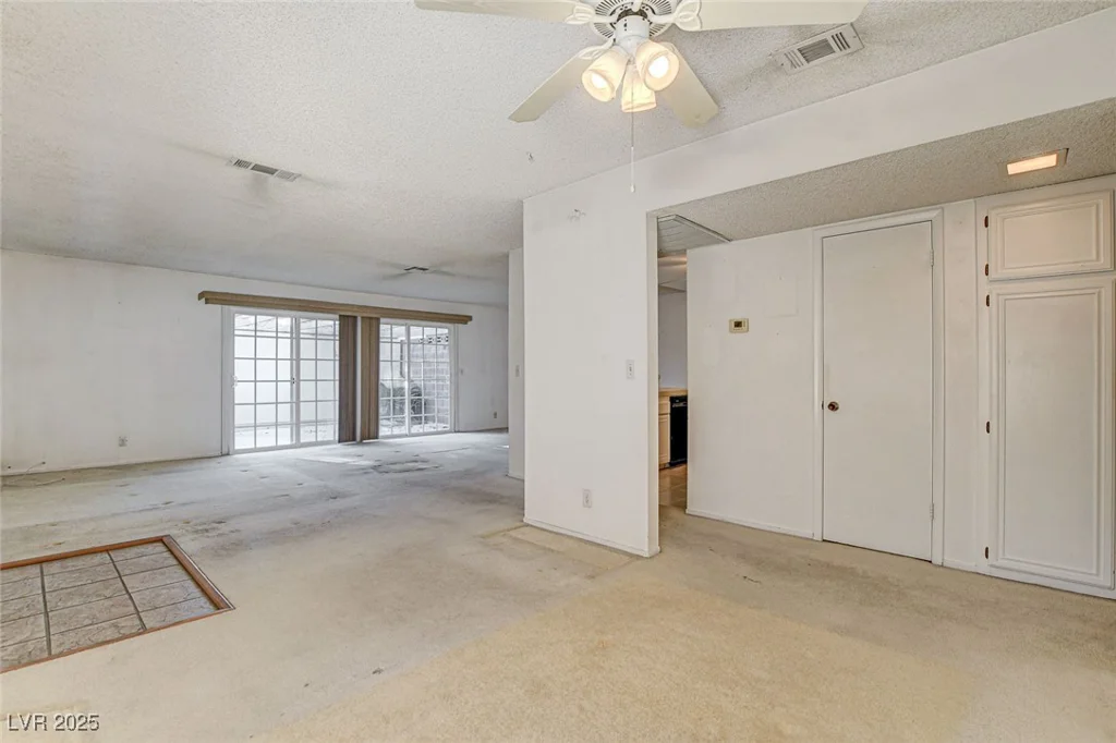 4648 Comnor Hill, Las Vegas, NV 89121