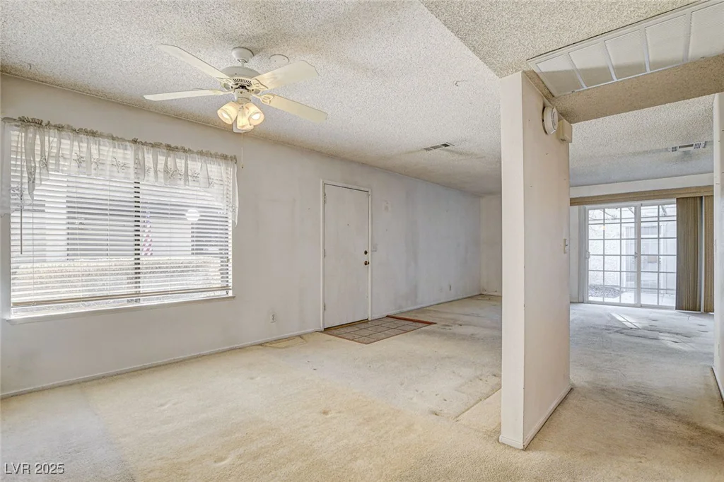 4648 Comnor Hill, Las Vegas, NV 89121