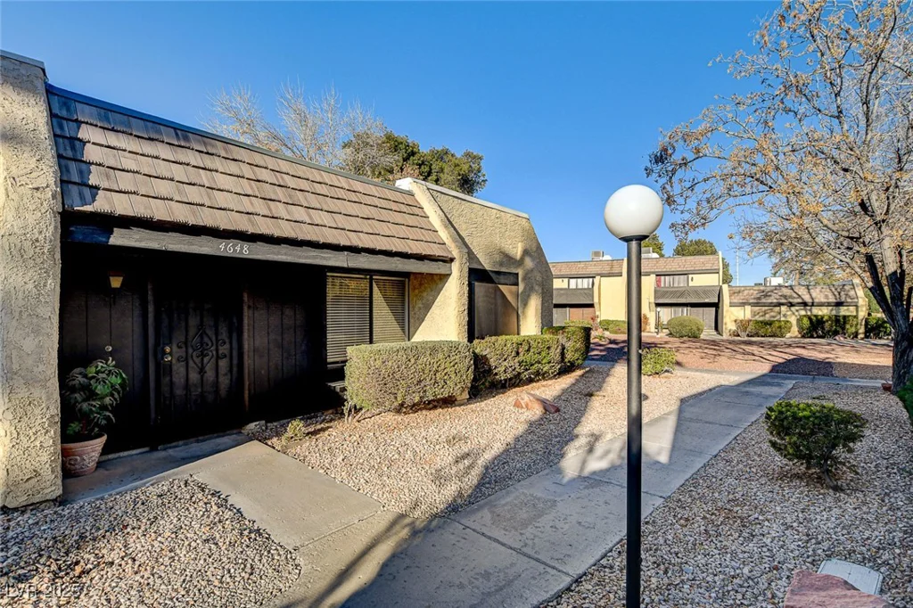 4648 Comnor Hill, Las Vegas, NV 89121