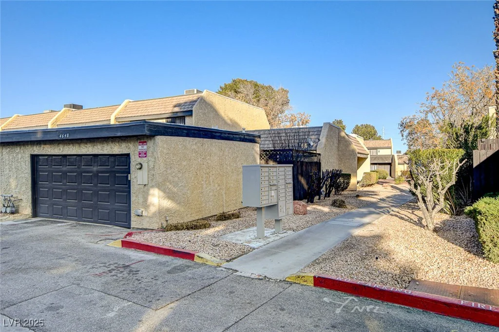 4648 Comnor Hill, Las Vegas, NV 89121