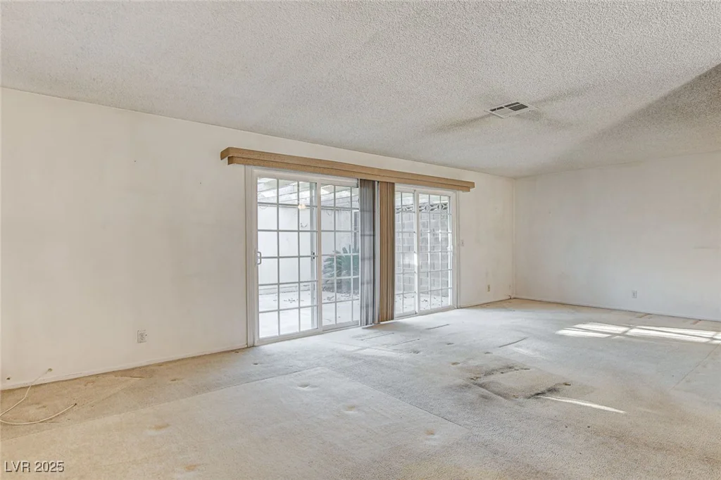 4648 Comnor Hill, Las Vegas, NV 89121