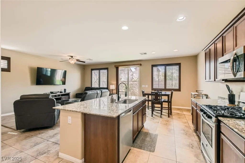 6629 Breakwater Reef, Las Vegas, NV 89149
