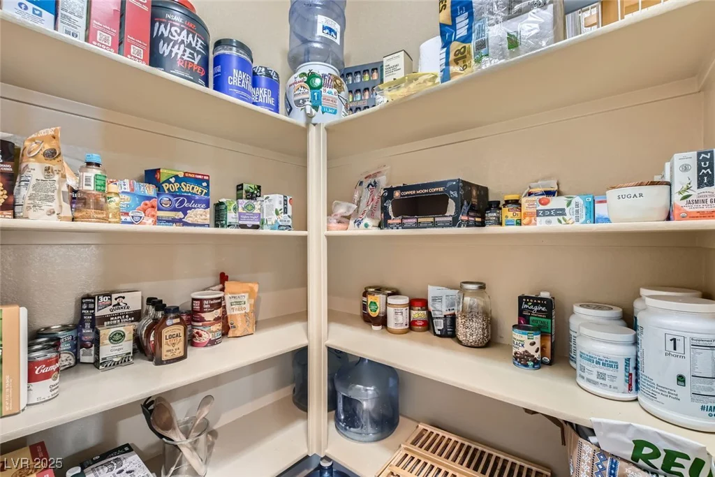 6629 Breakwater Reef, Las Vegas, NV 89149