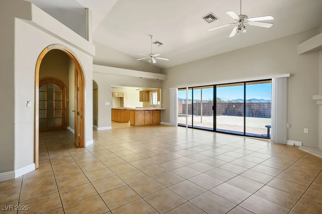 4911 Pebble, Las Vegas, NV 89139